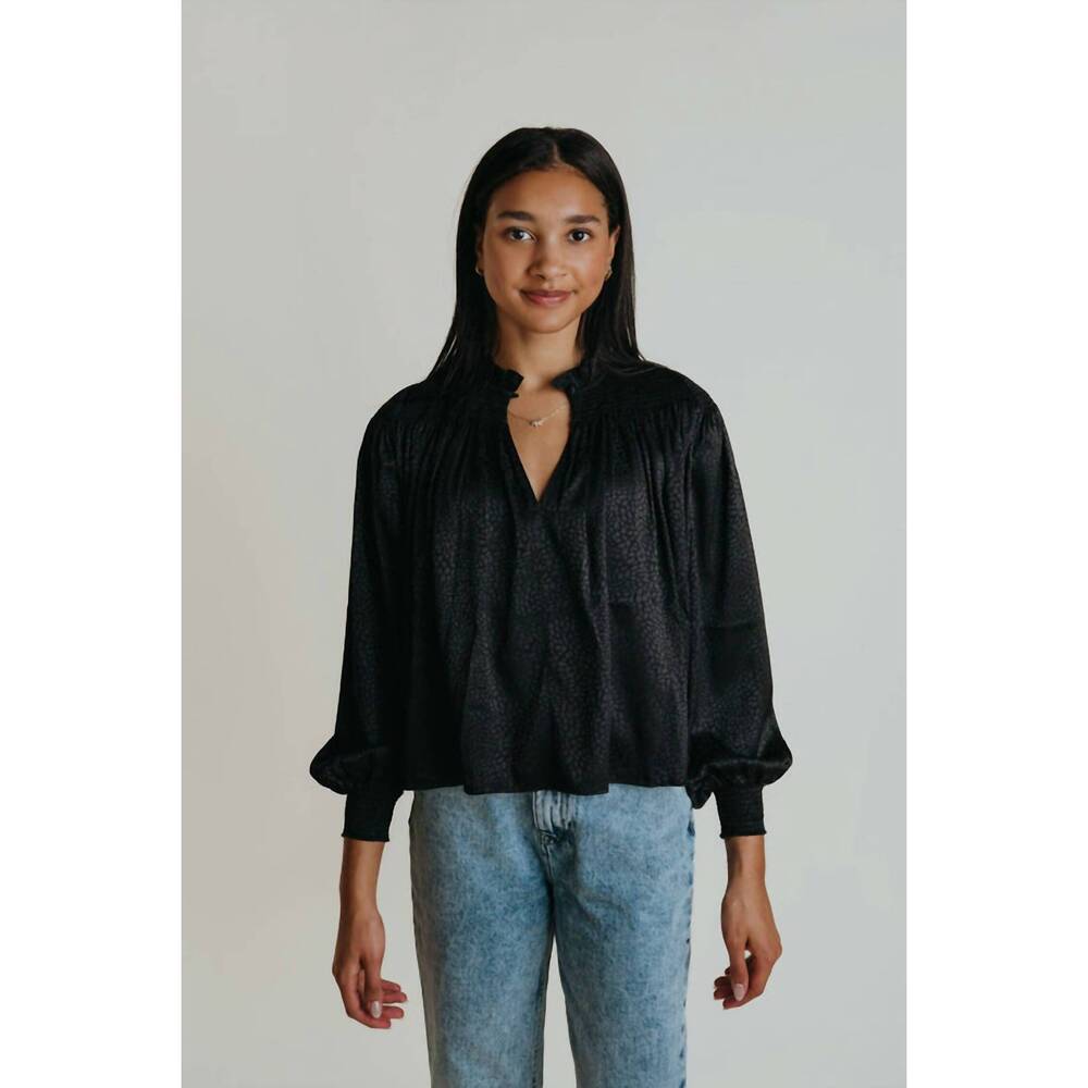 NEW LAROQUE judy smocked v top in black